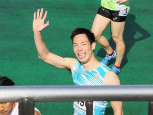 110mH決勝で準優勝しガッツポーズの高橋選手