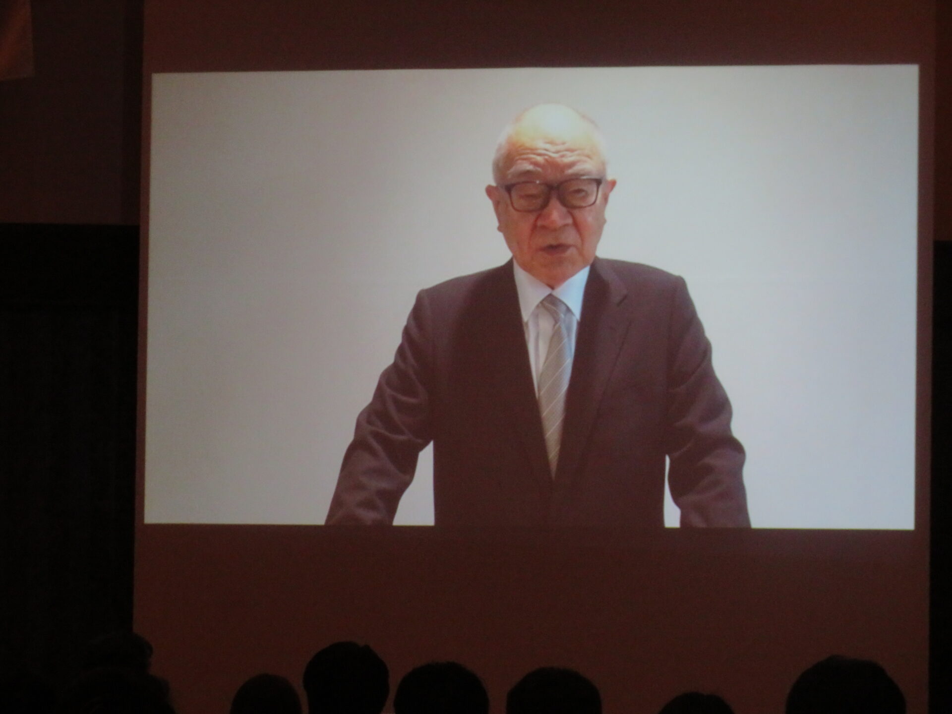 浮舟総長のビデオメッセージ